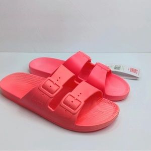 Freedom Moses Two Band Rubber Slides Sandals 10 10.5 Hot Pink Slip On Shoes NWT